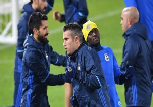 Van Persie'den sonra Alper'den de kötü haber geldi