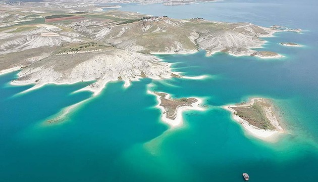 Adıyaman'ın 'Maldivleri' dikkat çekiyor