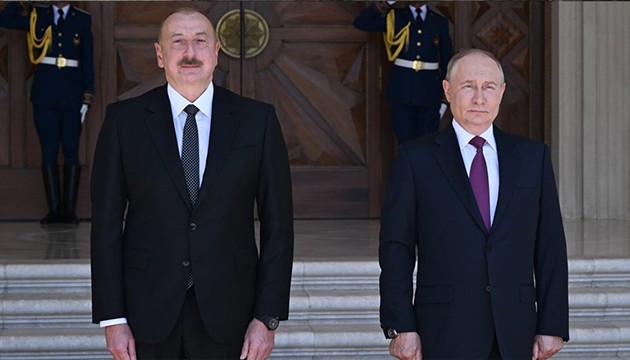 Aliyev ile Putin bir araya geldi