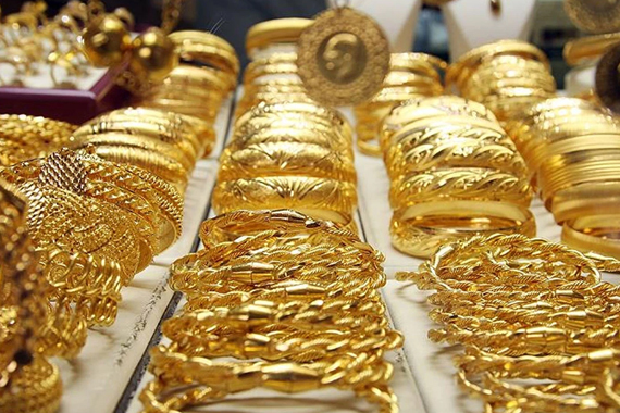 Uzman isim tarih verdi: 'Elinizdeki altını satmayın'