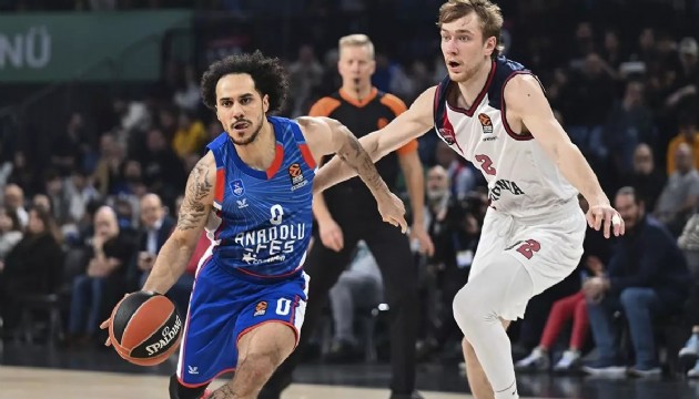 Anadolu Efes, evinde Baskonia'ya mağlup oldu