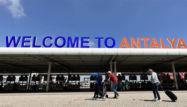 Antalya Havalimanı'nda rekor