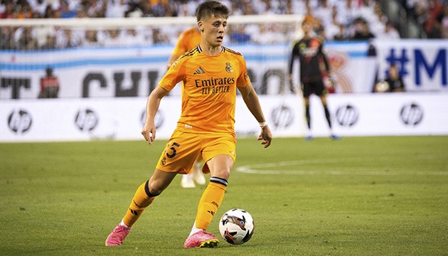 Real Madrid, Barcelona’ya yenildi