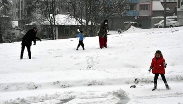 Valilik duyurdu: Okullar tatil!