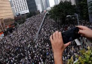 Hong Kong'taki eylemcilerden son çağrı