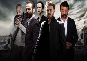 Ünlü şarkıcı Çukur'da