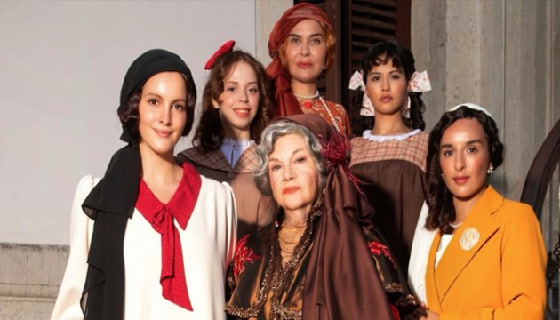 Ayşe Kulin’in romanından uyarlanan  “Veda” tiyatro sahnesinde