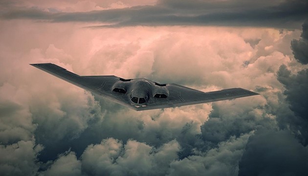 Trump'tan B-2 pilotlarına övgü