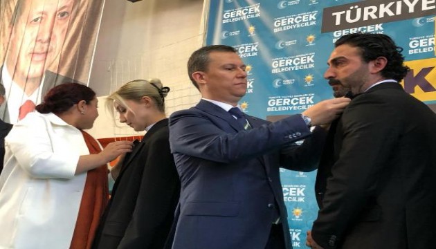 Gelecek Partisi'nden istifa eden 1025 üye AK Parti'ye geçti