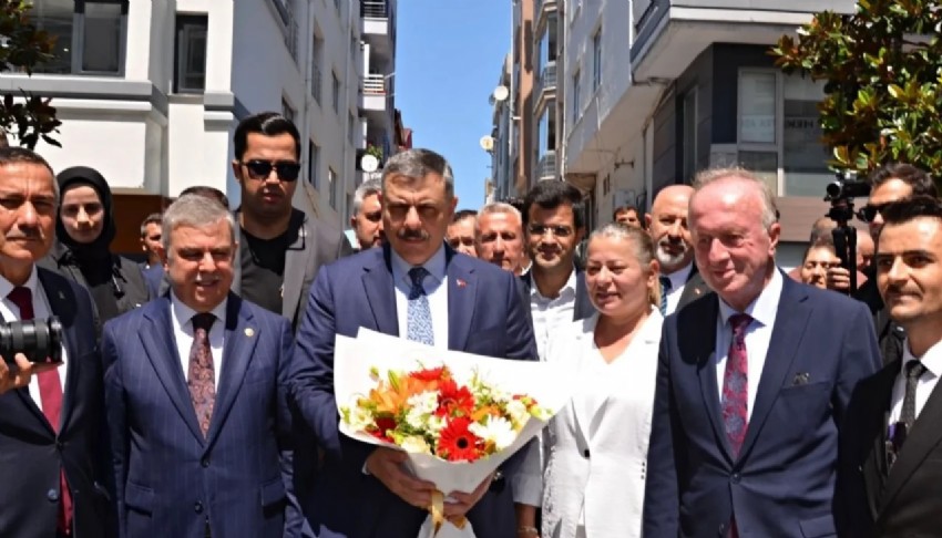 Bakan Çiftçi'den MHP'ye ziyaret