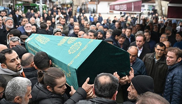 Bakırköy'de kazada hayatını kaybeden 4 kişi toprağa verildi