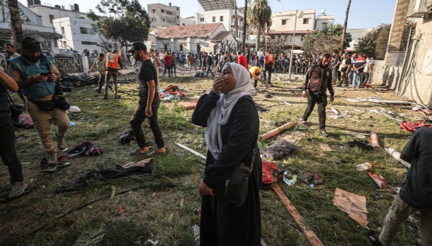 Gazze'deki El-Ehli Baptist Hastanesi'ne şu ana kadar 30 cenaze götürüldü