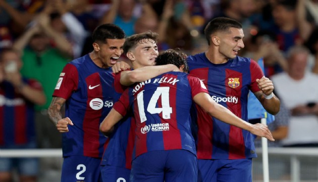 Barcelona, Real Betis'i dağıttı