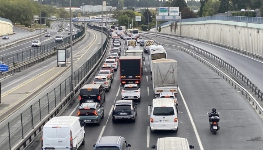 İstanbul'da trafik yoğunluğu arttı
