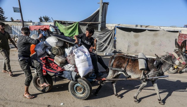 Deyr el-Belah Belediyesi: İsrail, iki günde 250 bin Filistinliyi zorla yerinden etti