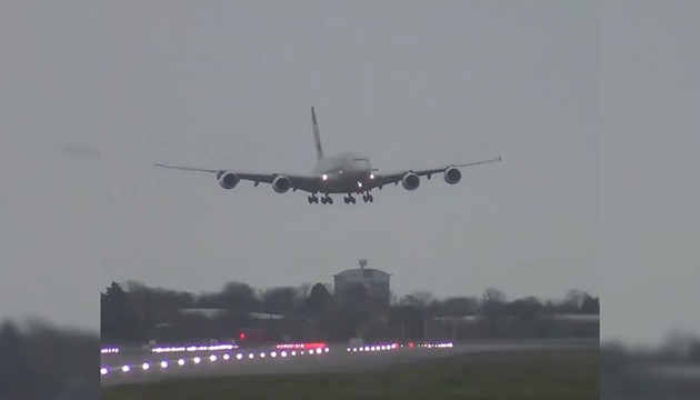 PSG uçağında panik