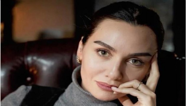 Birce Akalay, seçime günler kala takipçilerine seslendi