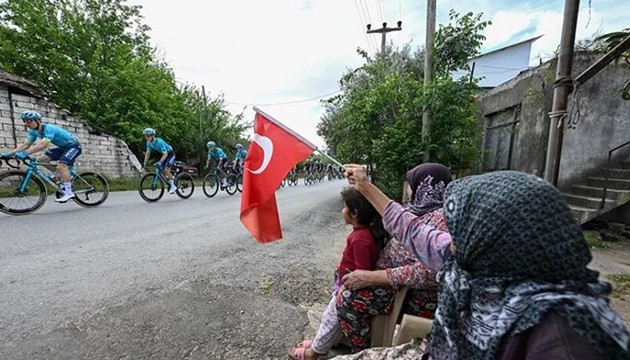 Türkiye'nin bisiklet şenliği olan 59. Cumhurbaşkanlığı Türkiye Bisiklet Turu başladı