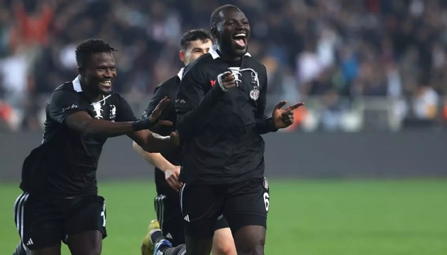 Beşiktaş, deplasmanda hayata döndü