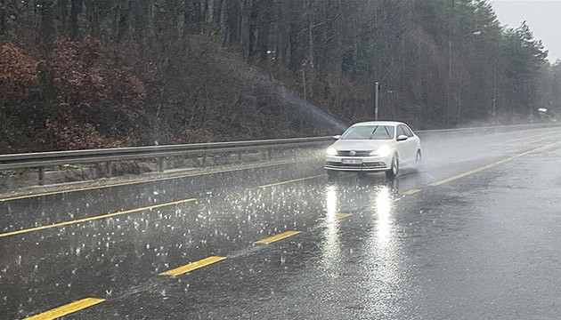 Bolu Dağı'nda sağanak etkili oldu