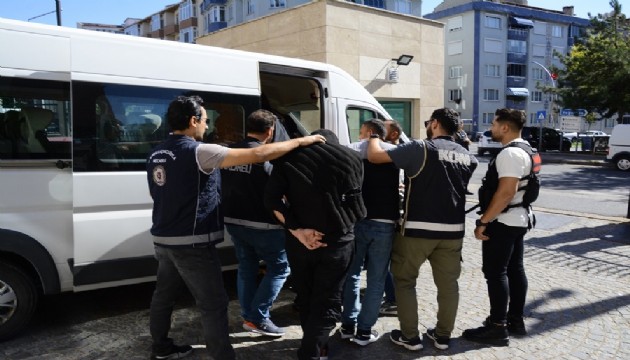 Eve çağırdığı oğlunu polise teslim etti