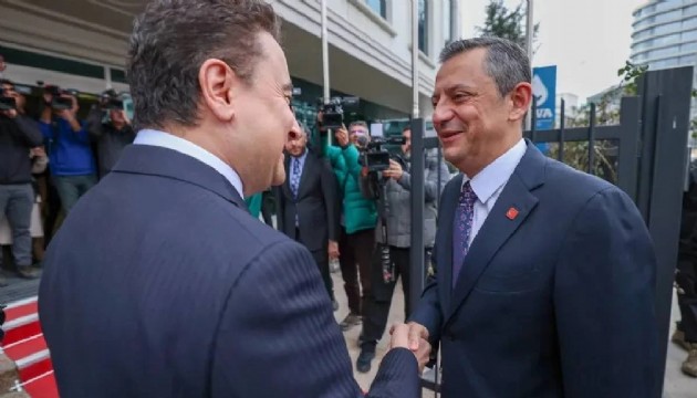 Özgür Özel'den Babacan'a ziyaret