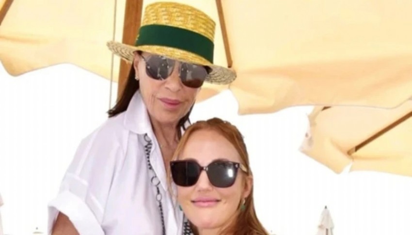 Nebahat Çehre ile Meryem Uzerli bir araya geldi