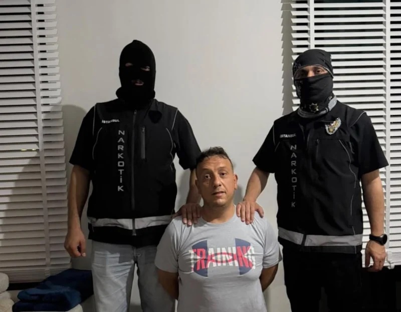 İki uyuşturucu baronu yakalandı