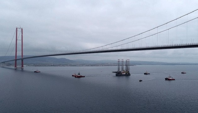 Çanakkale Boğazı gemi trafiği çift yönlü askıya alındı