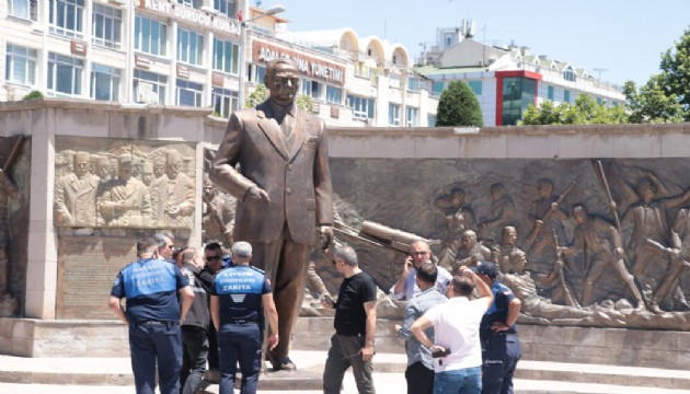 Atatürk Anıtı'na saldırı