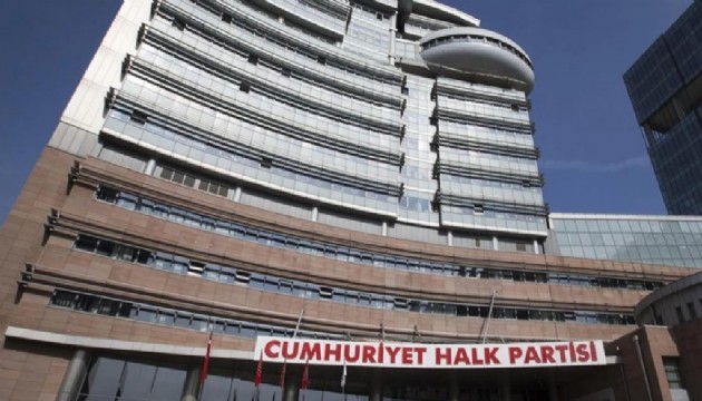 CHP bugün olağanüstü kurultaya gidiyor