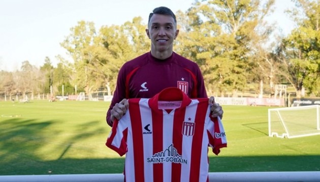 Fernando Muslera resmi imzayı attı