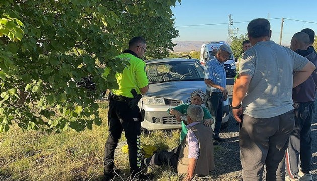 Namaz kıldığı aracın altında kaldı