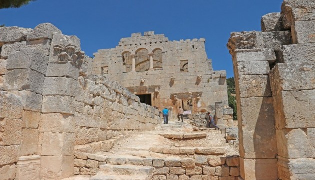 Mersin'de tarihin binlerce yıllık tanığı