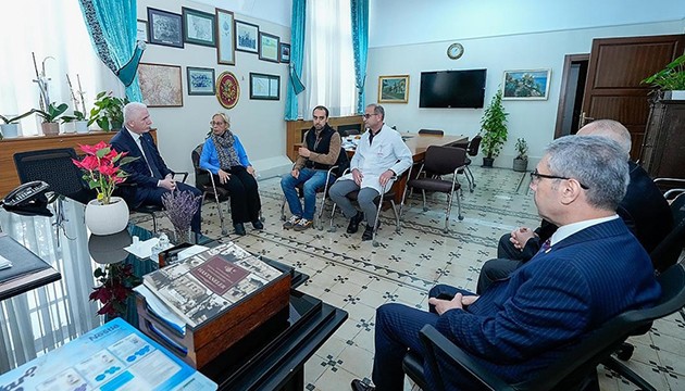 Vali Gül, Edip Akbayram'ı ziyaret etti