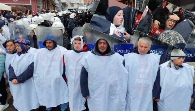 İşçilerden kefenli protesto!