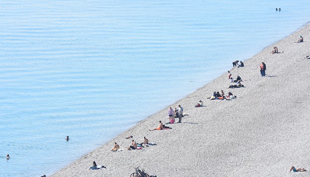 Antalya'da şubat ayında deniz keyfi