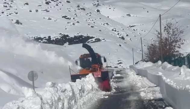 Doğu Karadeniz'de 220 köy ulaşıma kapandı!