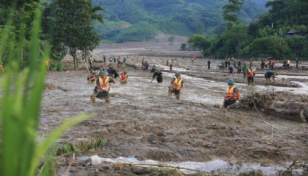 Vietnam'da can kaybı 254'e yükseldi