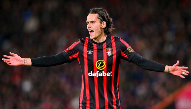 Milli futbolcu Enes Ünal'dan kötü haber!