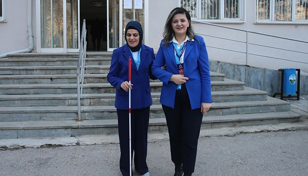 Mesai arkadaşları gören gözleri oldu