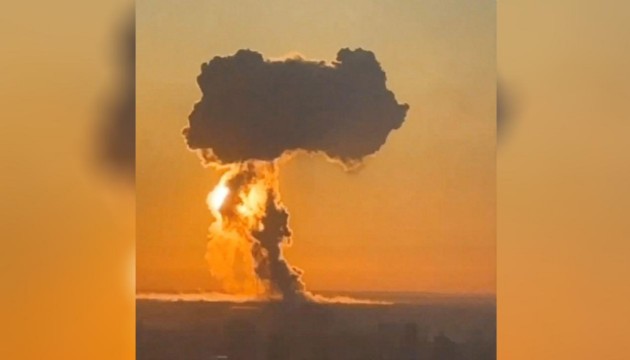 Ukrayna: Rusya'nın Engels Askeri Havaalanı'na saldırıda füzeler imha edildi