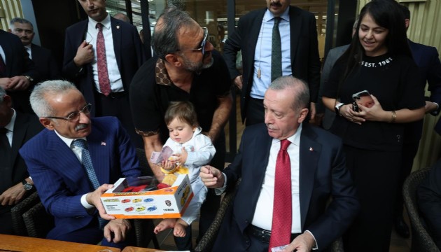 Cumhurbaşkanı Erdoğan Ankara'da vatandaşlarla sohbet etti