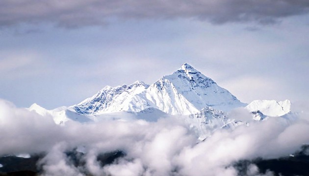 Everest Dağı'nda 10 yıl sonra bir ilk