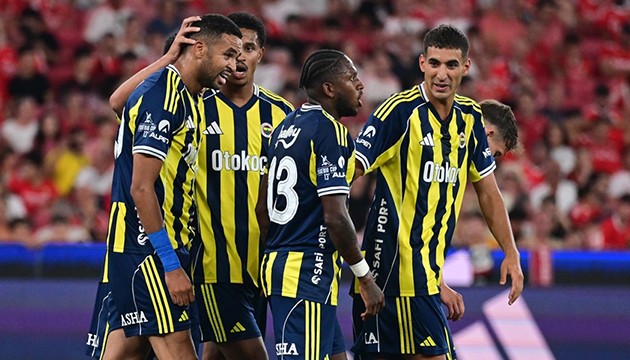 Fenerbahçe Kadıköy'de sahaya çıkıyor