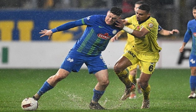 Fenerbahçe, Çaykur Rizespor deplasmanında bir ilki yaşadı