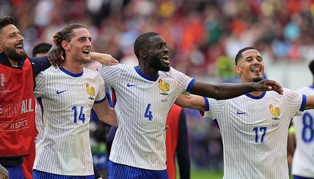 Fransa gol atamadan yarı finale çıktı