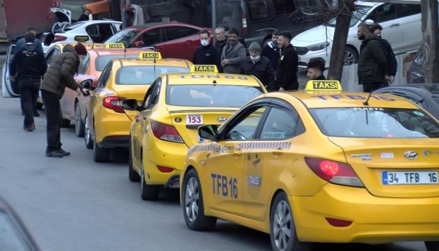 İstanbul'da taksimetre güncelleme kuyruğu!