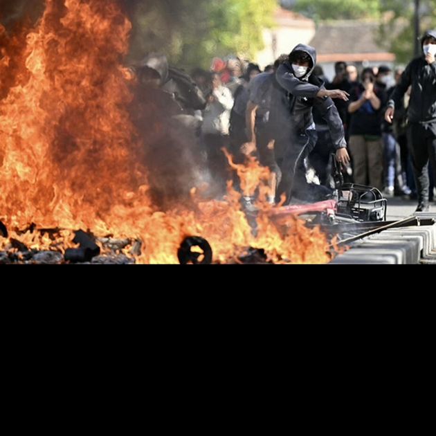 Fransa'da protestolar kontrolden çıktı: Yüzlerce yaralı var