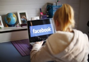 Facebook dizileri geliyor